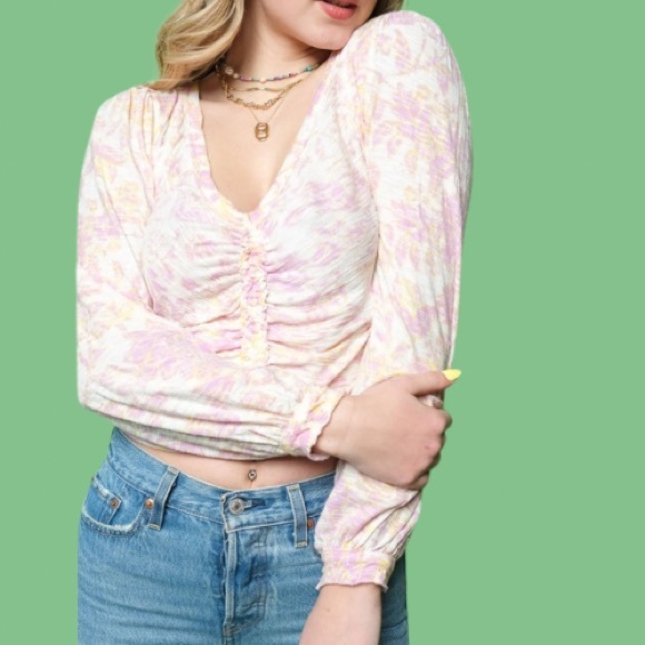 FREE PEOPLE SAY THE WORD CROP TOP Floral Printed Ruched Ivory Pink - Picture 2 of 8